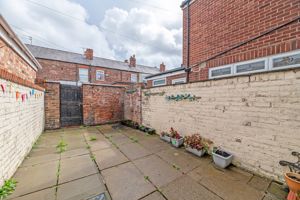 Courtyard- click for photo gallery
